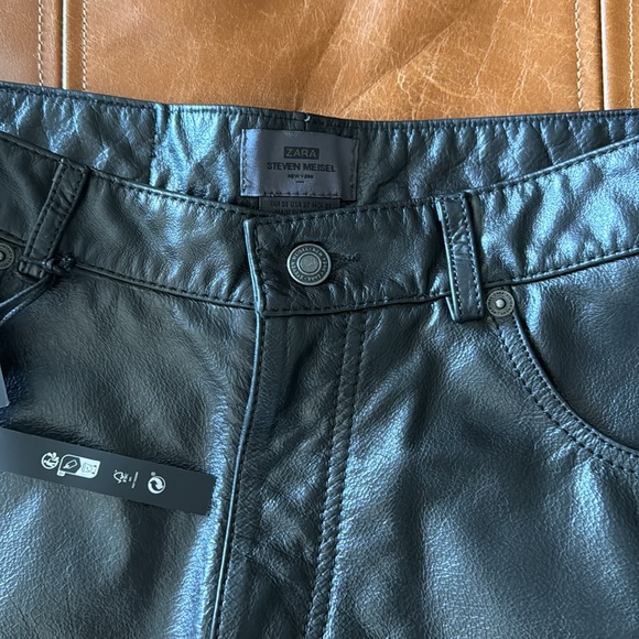 Steven Meisel X ZARA woman’s Black 100% leather shorts Size Small US 6. NWT. - Picture 6 of 9